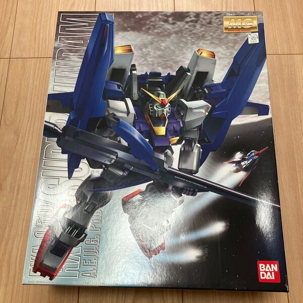 MGマスターグレード1/100 スーパーガンダム 未組立 ガンプラ