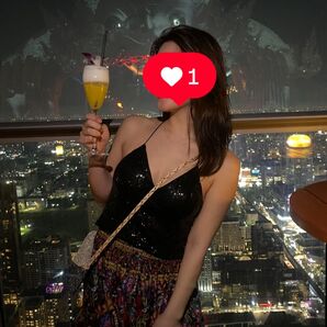 スパンコール ホルターネックトップ キラキラ