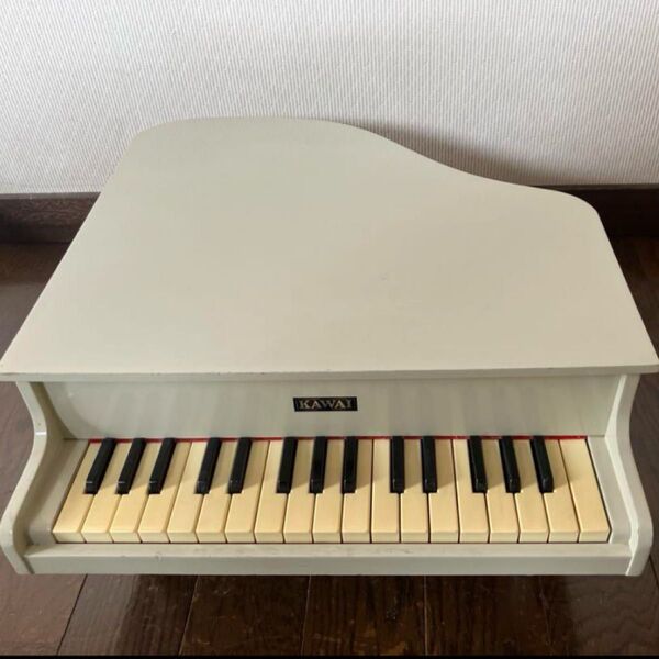 KAWAI ミニグランドピアノ ホワイト 1104