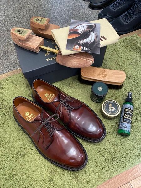 Alden / 990 / コードバン / バリーラスト / No.8 / 9E