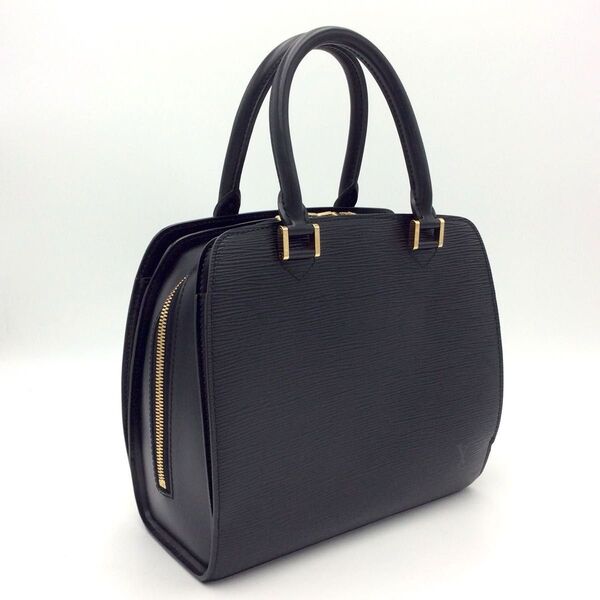 LOUIS VUITTON ルイヴィトン 黒 エピ ハンドバッグ ポンヌフ M52052 ノワール レザー