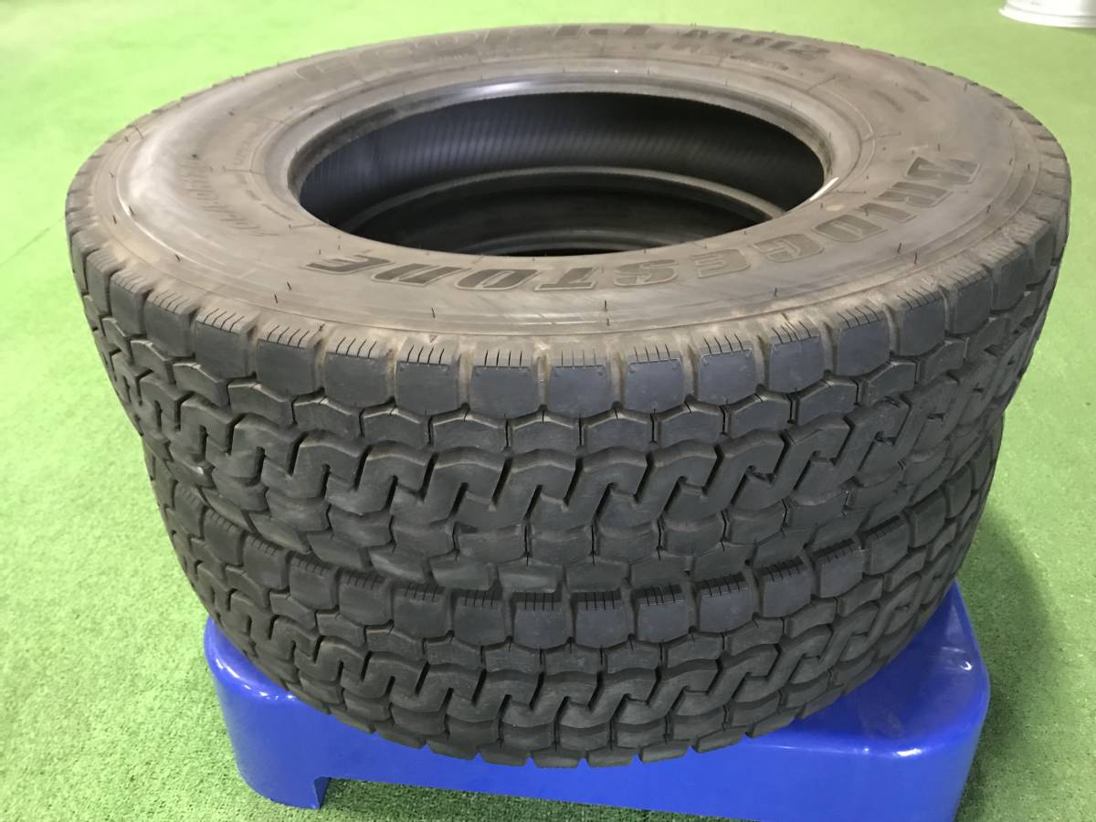 ブリヂストン ECOPIA M812 205/80R17.5 120/118L オークション比較