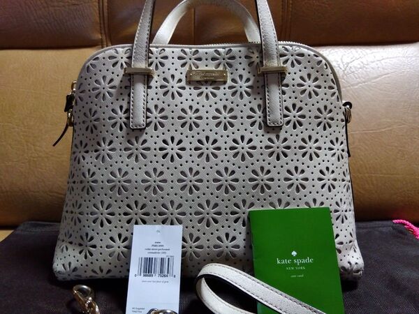 Kate Spade PXRU4939 レザー 上品なパンチング 保存袋付き 2way