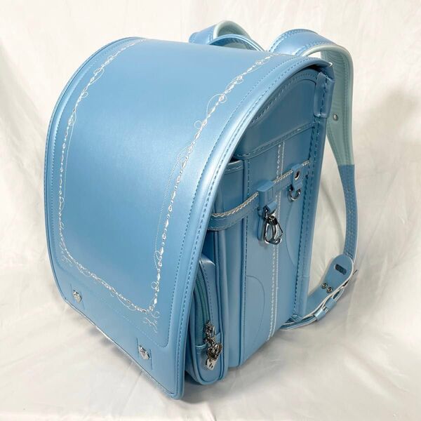 【新品】ランドセル パールブルー 女の子 大容量 超軽量 schoolbag 刺繍 ネックレス プレゼント