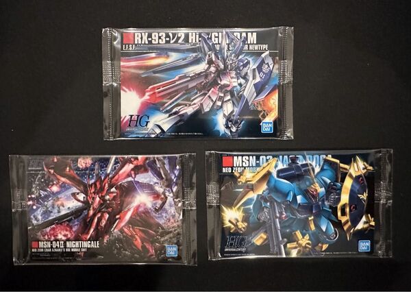 GUNDAMガンプラパッケージアートグミ 逆襲のシャア:3種(グミなし・カードのみ・内袋未開封)