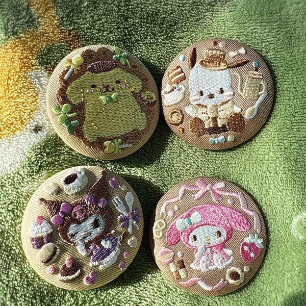 サンリオ biscuit 刺繍缶バッチ 4個まとめ売り セット