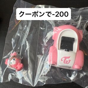 TWICE プルバックカー モモ モブリー ガチャ カプセルトイ