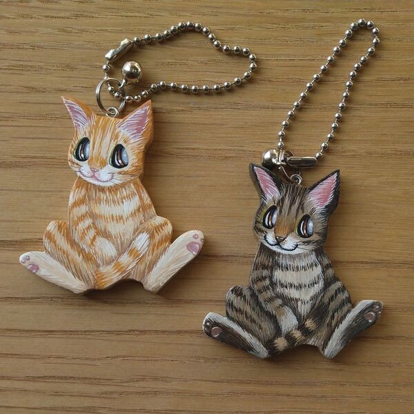 猫No39・小キーホルダー2個セット バッグチャーム ハンドメイド雑貨 猫雑貨 アクセサリー キジトラ猫&茶トラ猫