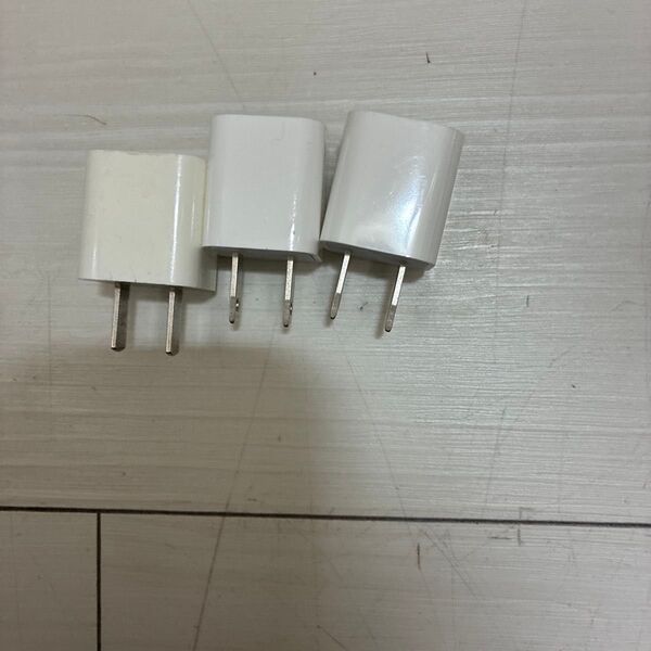 Apple 純正品 iPhone用 5W USB電源アダプタ3つ