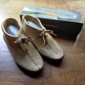 セール中!美品箱入り アルコペディコ 靴 クラシックライン ポラキナ ベージュ 37
