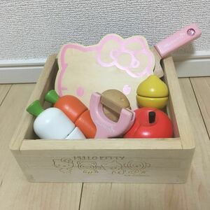  beautiful goods limited goods woody pti Hello Kitty toy set start .. toy ki tea Chan wooden toy intellectual training toy Sanrio 