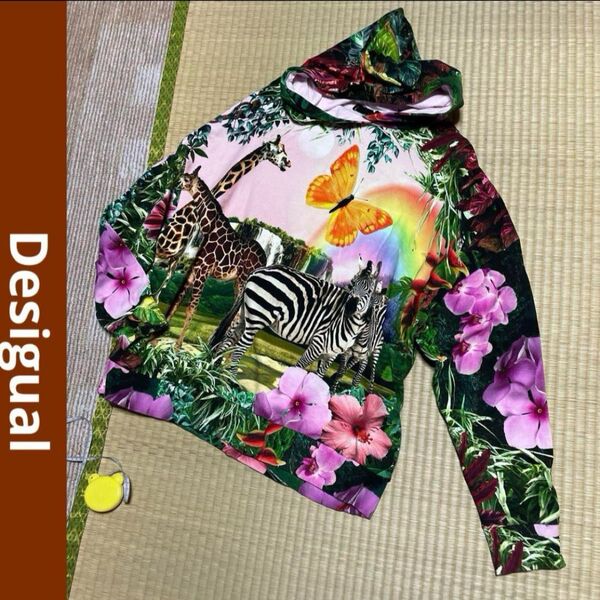 Desigual デシグアル レディース パーカー フーディ M 大きめ 総柄 長袖 パーカー トップス フーディー マルチカラー