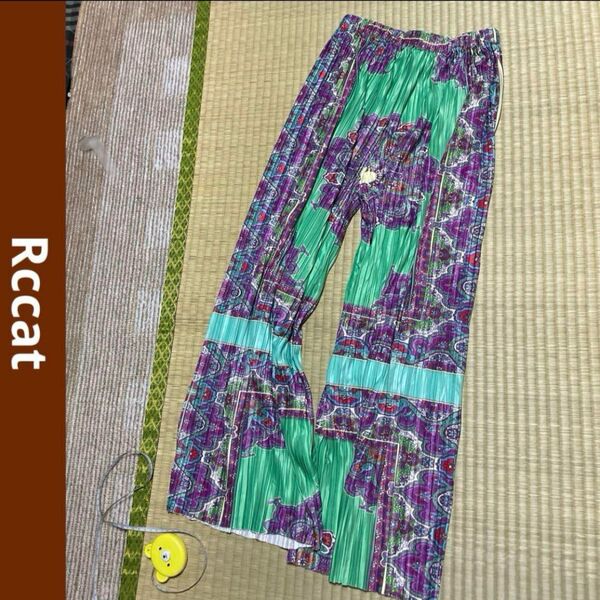 Rccat レディース プリーツ ワイドパンツ カットオフ プリーツ パンツ ロング 総柄 ウエストゴム 薄手 おしゃれ FREE