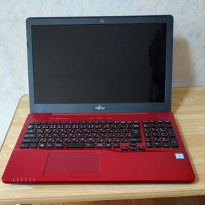 FMV LIFEBOOK AH45/B2 FMVA45B2R ルビーレッド 見た目美品♪