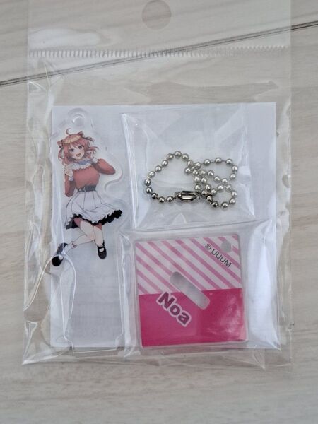 カラフルピーチ アクリルスタンドキーホルダー のあさん
