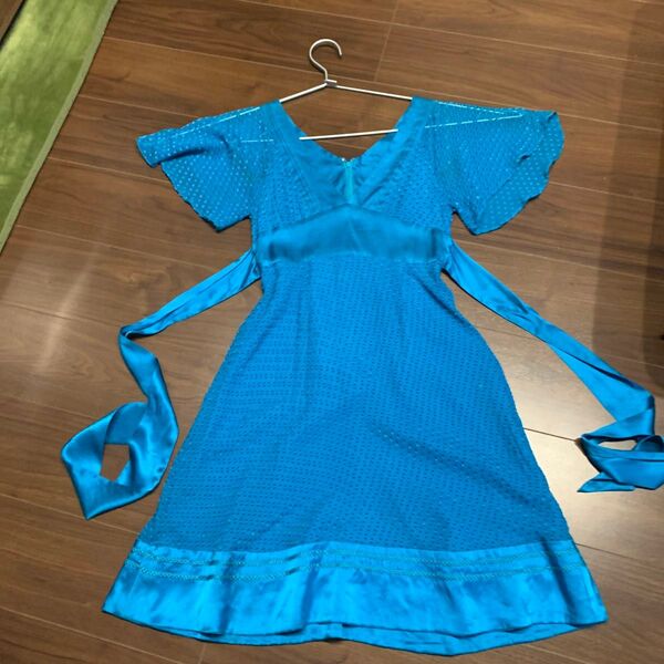 バナーバレット ワンピース 絹100% 中古 結婚式