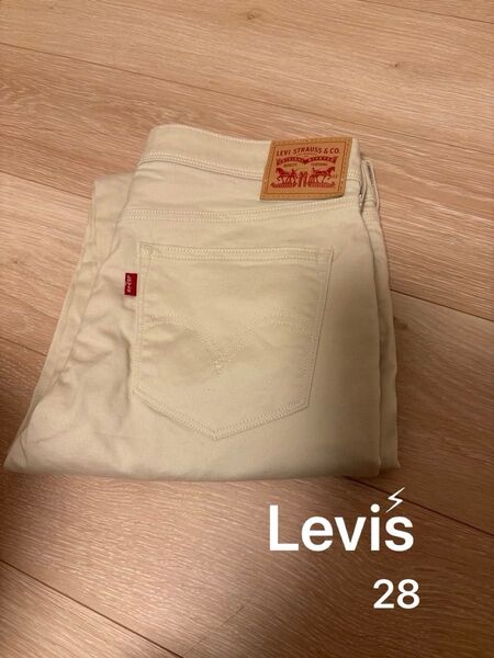 Levi's アイボリー チノパン 28