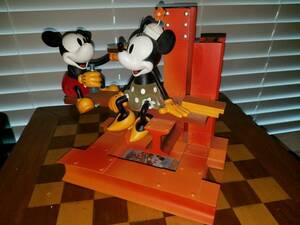 Disney　ディズニー　ミッキーマウス　クラシックミッキー　オールドミッキー　ミニー　限定　レア　入手困難 フィギュア　　人形
