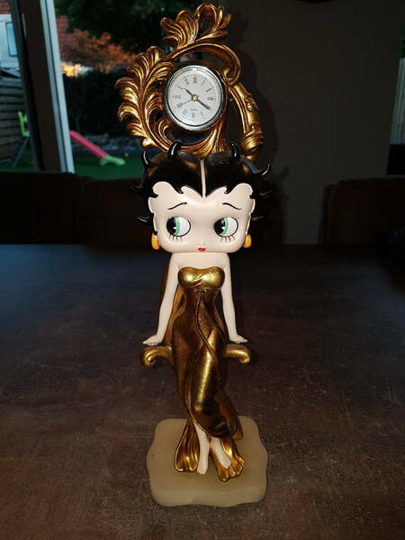 ベティちゃん　ベティ　ベティ・ブープ　Betty Boop　限定　レア　入手困難 フィギュア　人形 希少 時計