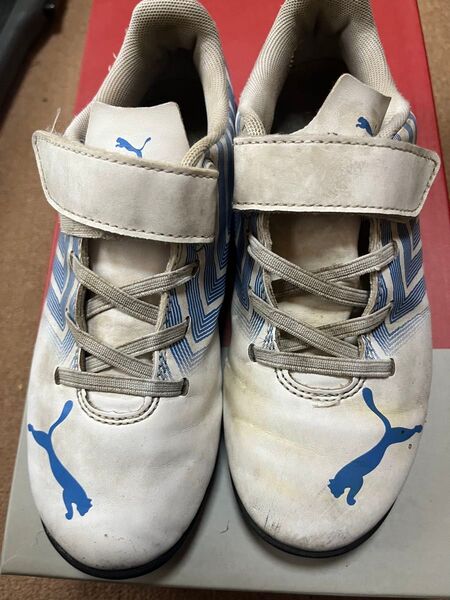 値下げ!PUMA トレーニングシューズ サッカー 21cm キッズ