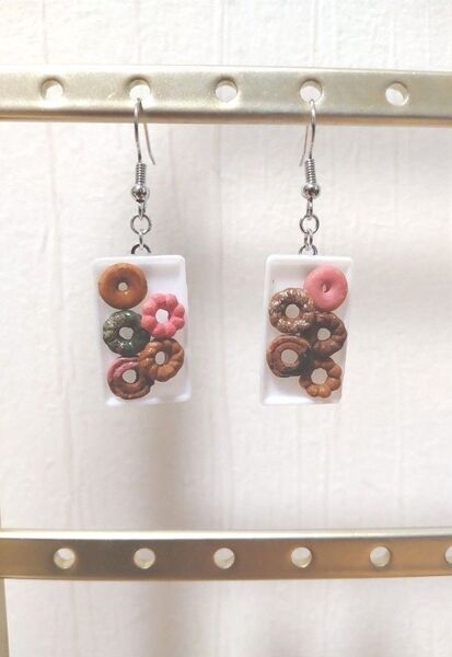 ハンドメイド ピアス ドーナツ③