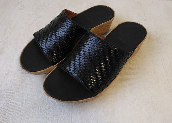 fitflop フィットフロップ LULU サンダル ヒール 黒 ブラック 22.5㎝
