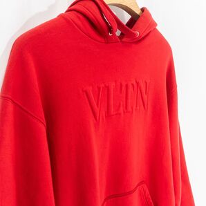 ☆極美品☆ VALENTINO ヴァレンティノ エンボスロゴ フーディ パーカー プルオーバー メンズ レッド Sサイズ