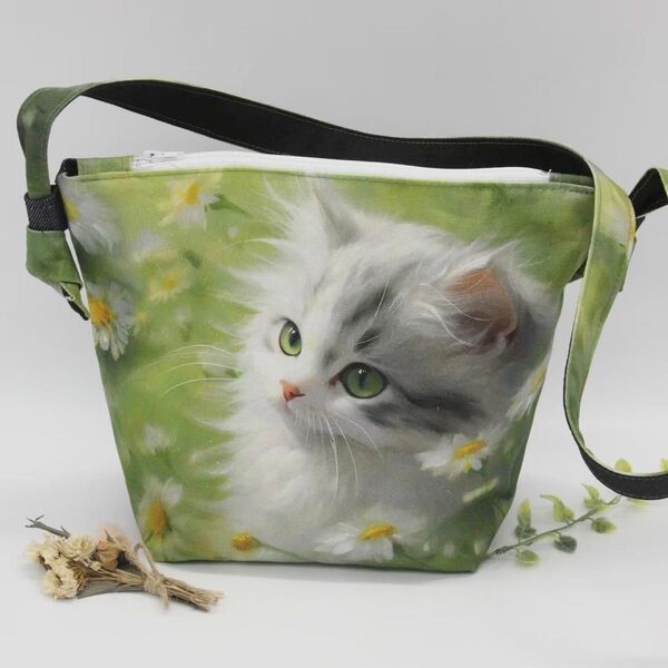 ハンドメイド ショルダーバッグ リアル猫 お花とグリー 肩掛け ポシェット ミニショルダー 猫 ねこ ネコ にゃんこ パネル