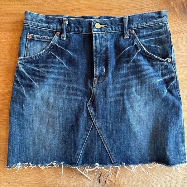 Levi’s デニム ミニスカート 切りっぱなし ブルー