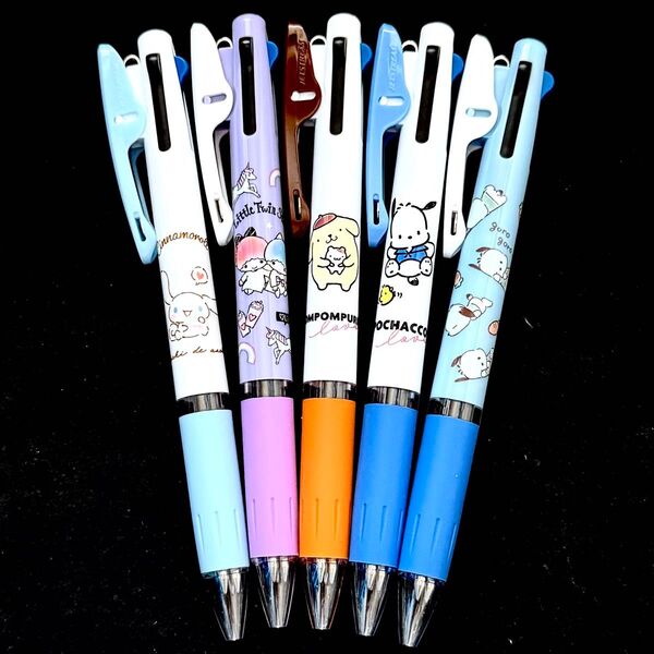 新品未使用 サンリオジェットストリーム3色ボールペン 黒赤青 0.5mm