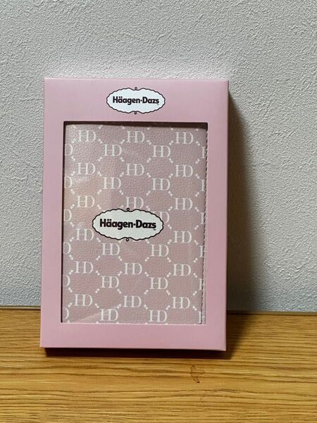 【新品】Hagen-Dazs パスポートケース ピンク HD柄 限定デザイ