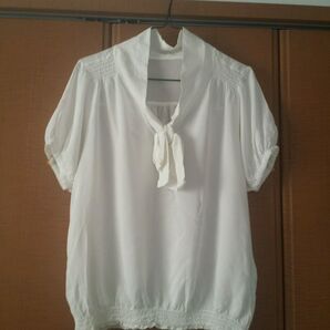 collect point リボンタイ半袖白ブラウス