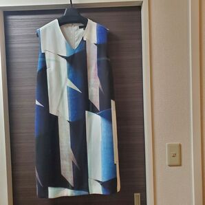 日本製☆iCBアイシービー☆グラフィック柄ノースリーブワンピース☆オンワード