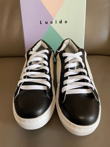 Lucida バイカラーレザースニーカー 22.5cm黒×白