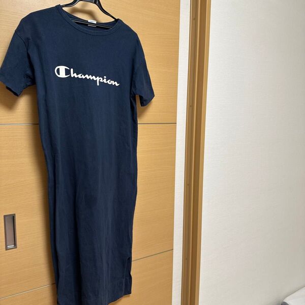 Champion ロング丈Tシャツ ネイビー