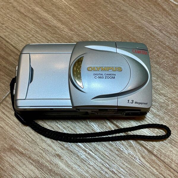 【ジャンク品】OLYMPUS CAMEDIA C-960