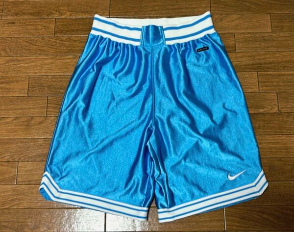 【NIKE】ナイキ・ノースカロライナ色・ハーフパンツ・バスケパンツ・イージーパンツ