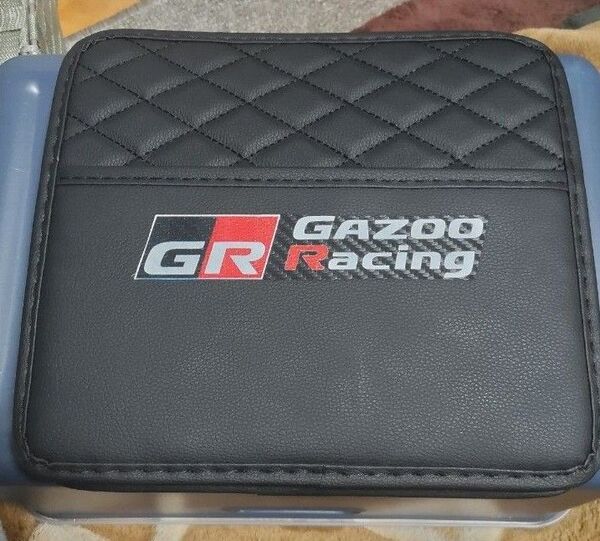 トヨタGR シートバックレザー収納バック。現品限り。激安価格値引き交渉不可。