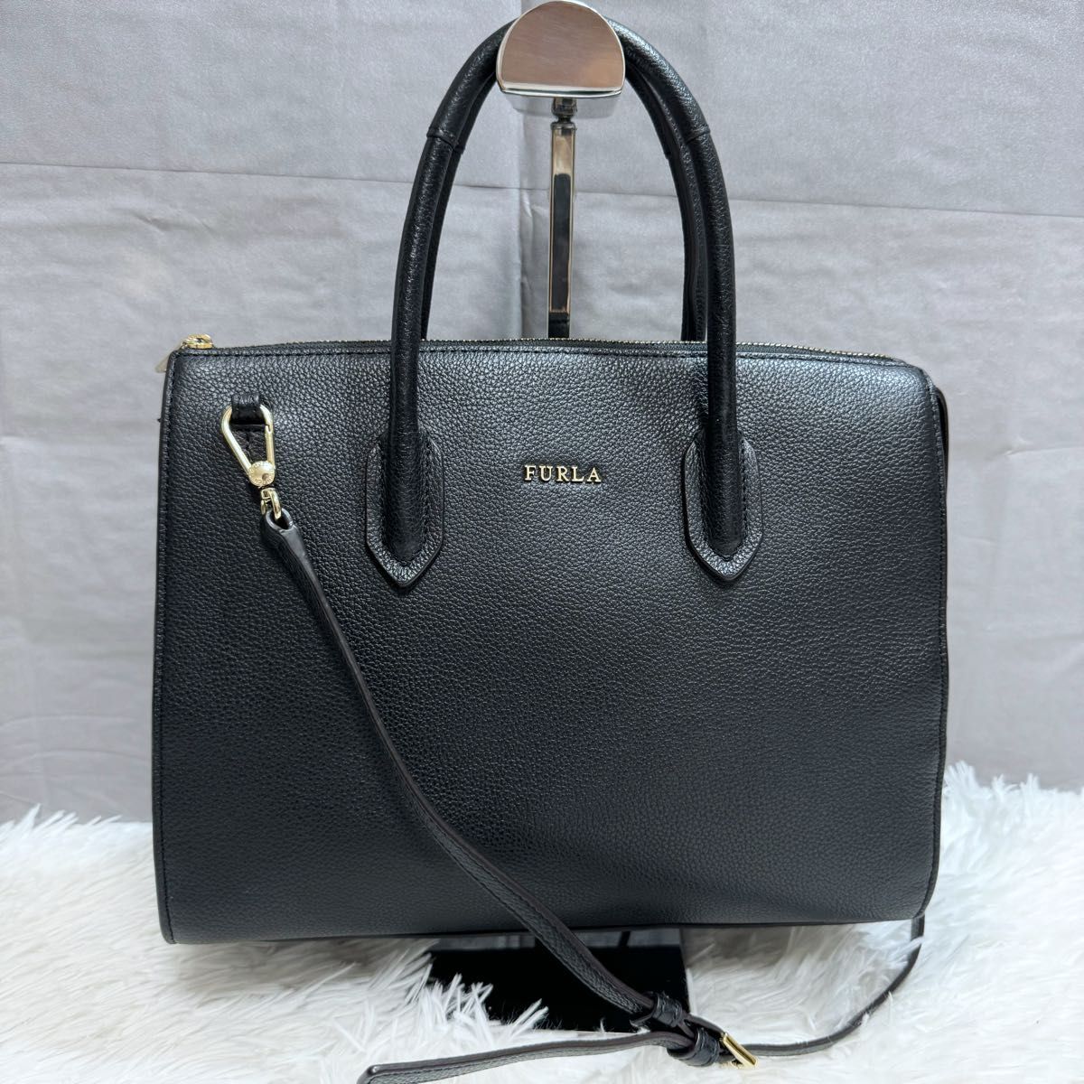 FURLA フルラ テッサ ミニサッチェル グレー ハンドバッグ FURLA フルラ テッサ ミニサッチェル グレー ハンドバッグ