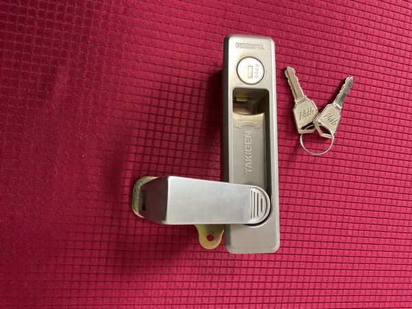 タキゲン フラットハンドル A465ー2 鍵2個