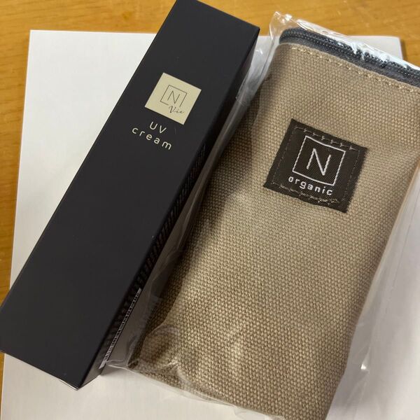 N organic Vie デイケアモイスト UVクリーム30g ポーチ