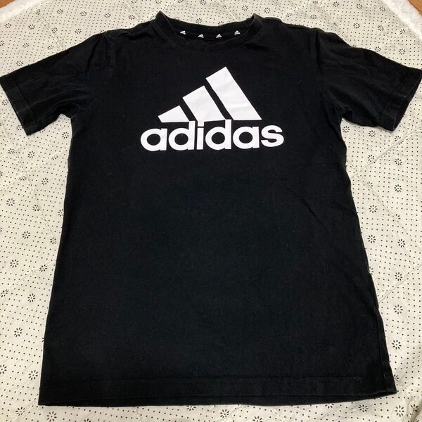 adidas Tシャツ 黒 140 半袖