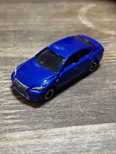 トミカ NO.100 レクサス IS 350 F SPORT