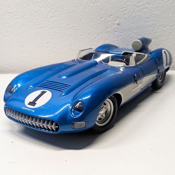 オートアート Chevrolet Colvette SS 箱無し