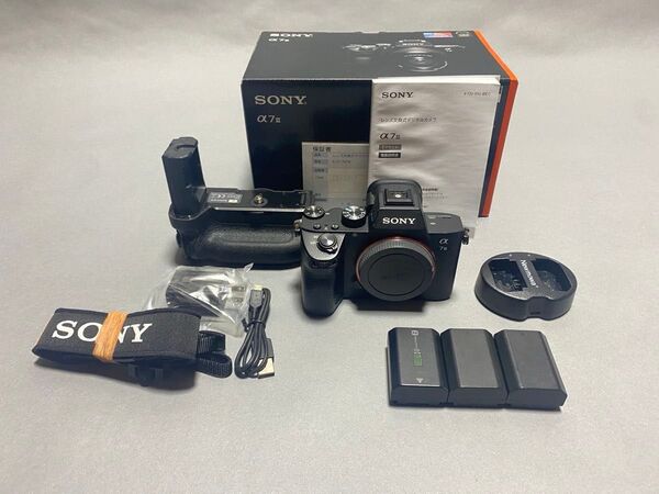 値下げ おまけ多数バッテリーグリップ付き SONY α7ⅲ ミラーレスカメラ