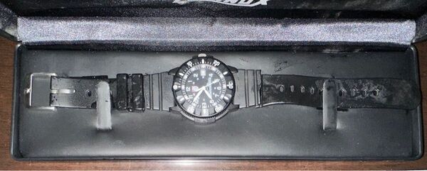 腕時計LUMINOX ベルト付き
