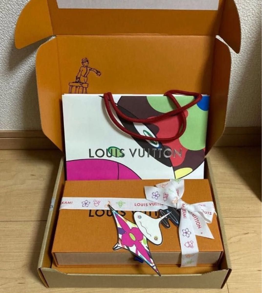 新品未使用 2025年限定 ヴィトン×村上隆コラボ 紙袋 ショッパー 新品未使用 2025年限定 ヴィトン×村上隆コラボ 紙袋 ショッパー