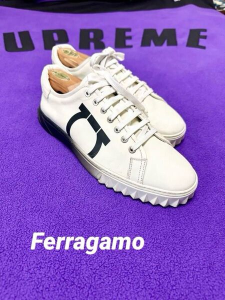 ★レアカラー★Ferragamo フェラガモ スニーカー 白&ブラック