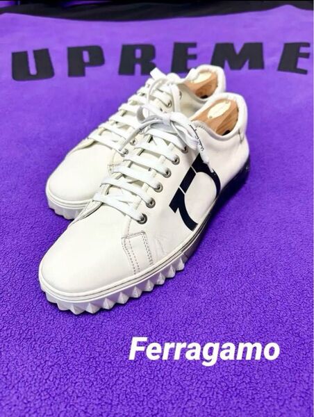 ★レアカラー★Ferragamo フェラガモ スニーカー 白&ブラック