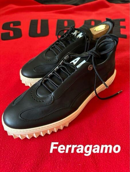 ★極美品★Ferragamo フェラガモ スニーカー AARONブラック